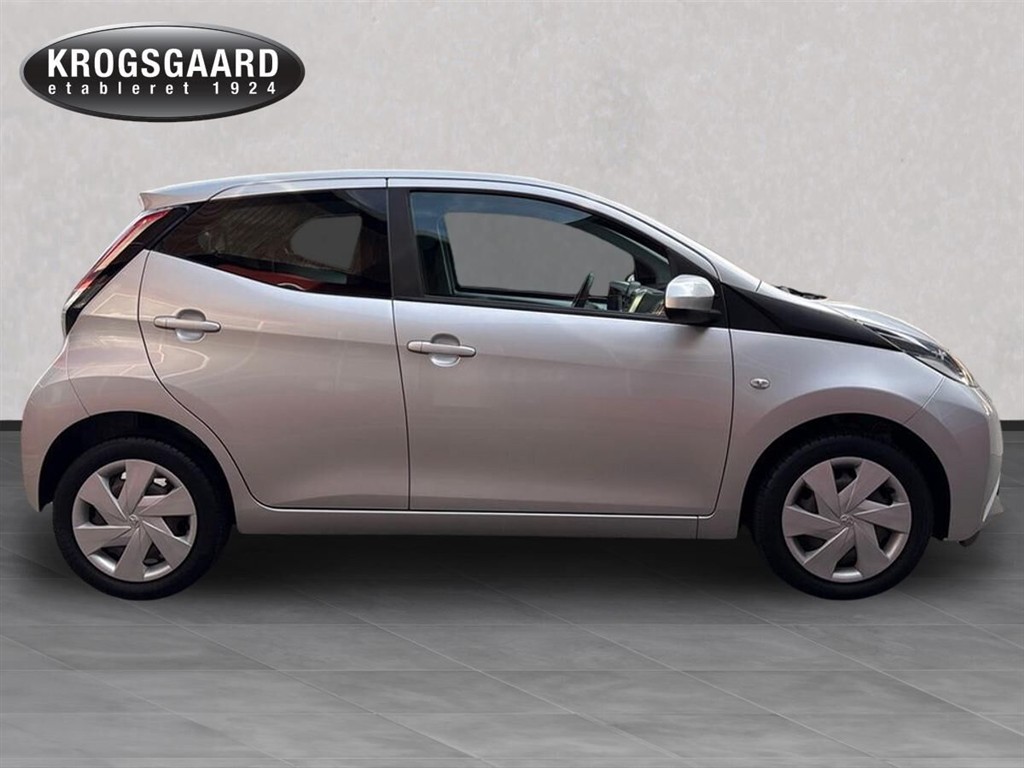 Toyota Aygo 1,0 VVT-I X-Play Air X-Shift 69HK 5d Aut. - Image 6