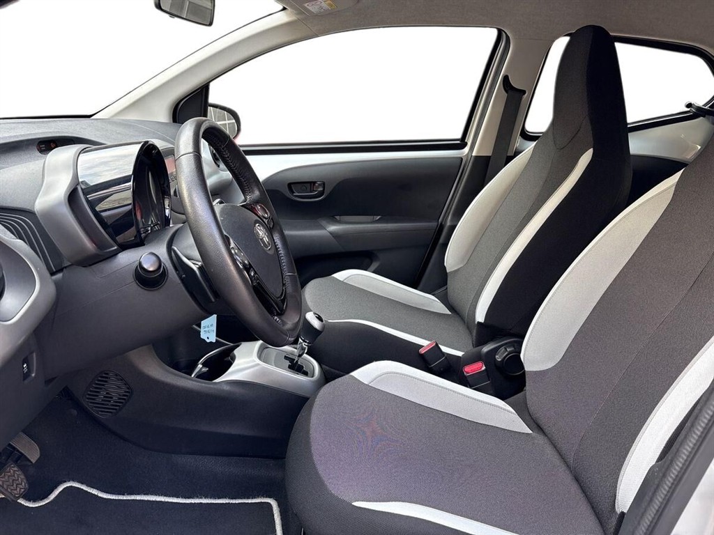 Toyota Aygo 1,0 VVT-I X-Play Air X-Shift 69HK 5d Aut. - Image 14