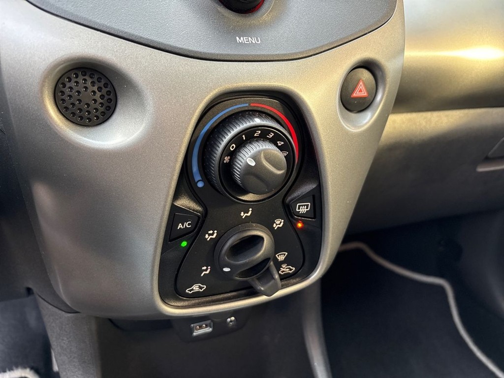 Toyota Aygo 1,0 VVT-I X-Play Air X-Shift 69HK 5d Aut. - Image 19