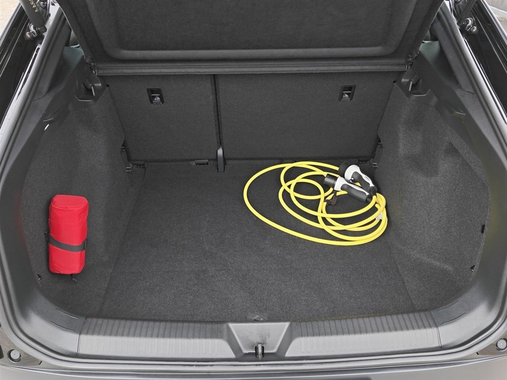 VW ID.5 EL Pro Performance 204HK 5d Aut. - Image 13