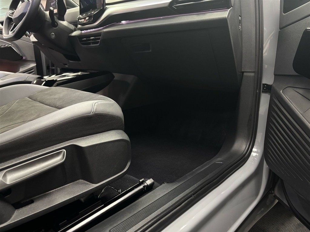 VW ID.4 EL Pure Performance 170HK 5d Aut. - Image 24