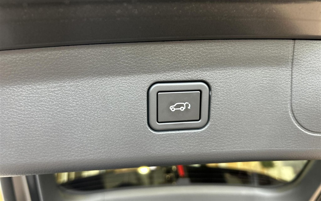 Mazda CX-6e EL Takumi Plus 258HK 5d Aut. - Image 19