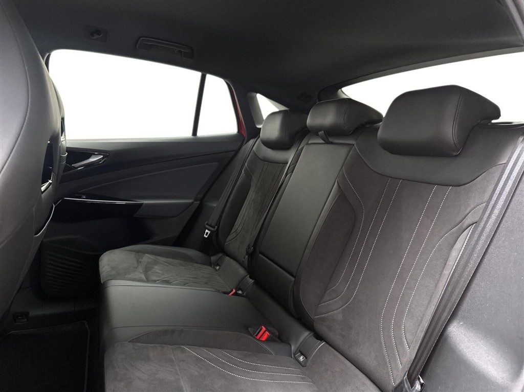 VW ID.5 EL Pro Performance 204HK 5d Aut. - Image 13