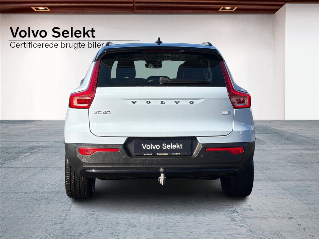 Volvo XC40 Recharge Extended Range Core 252HK 5d Aut. - Image 8