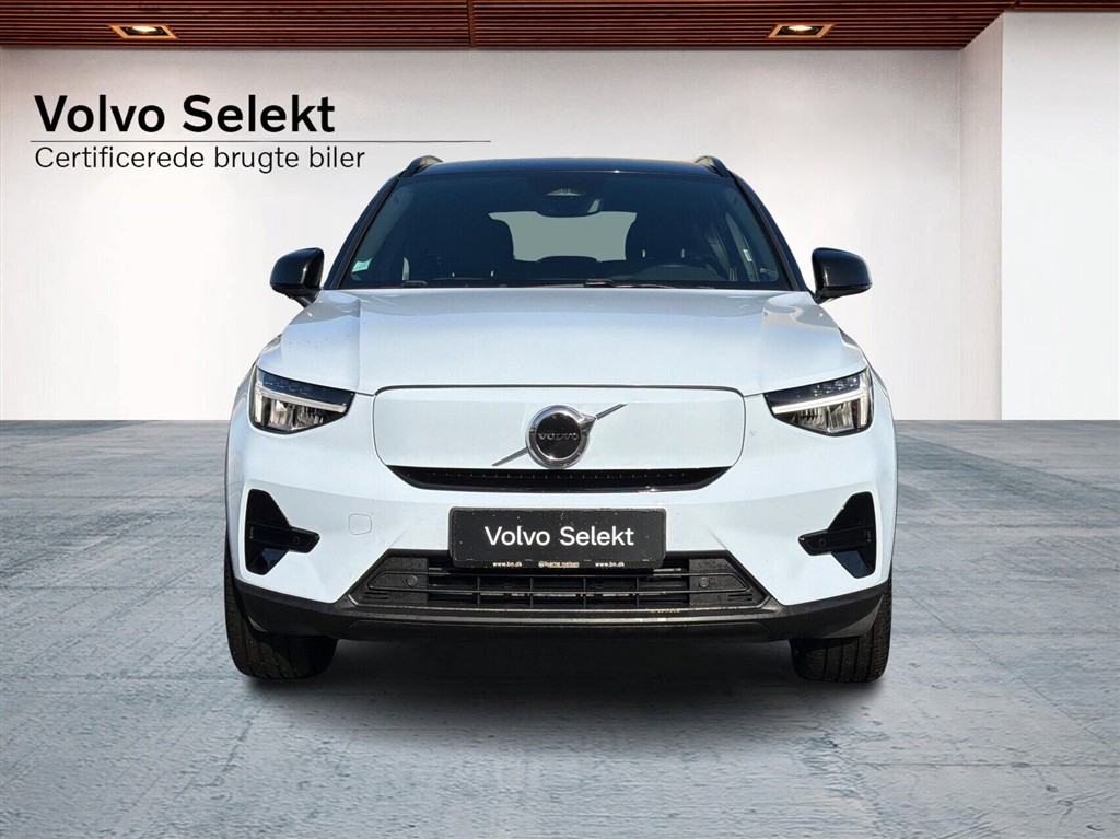 Volvo XC40 Recharge Extended Range Core 252HK 5d Aut. - Image 9