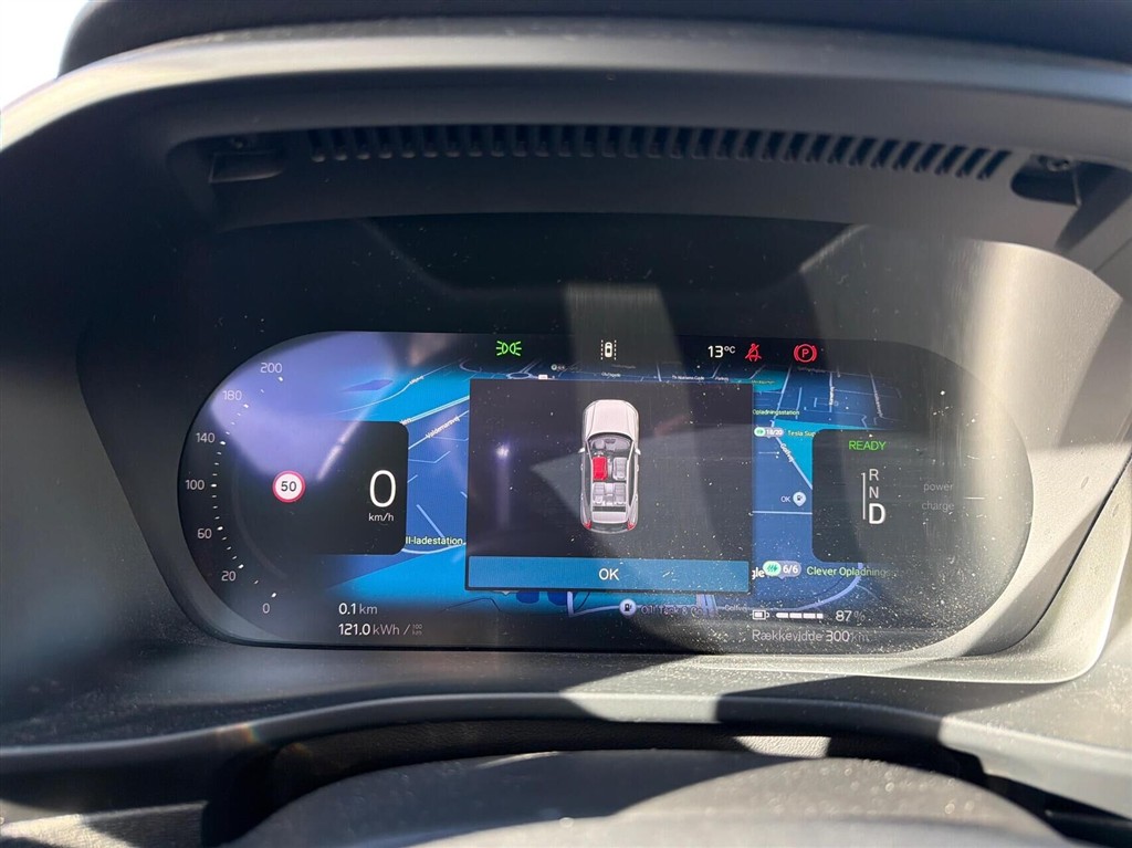 Volvo XC40 Recharge Extended Range Core 252HK 5d Aut. - Image 12