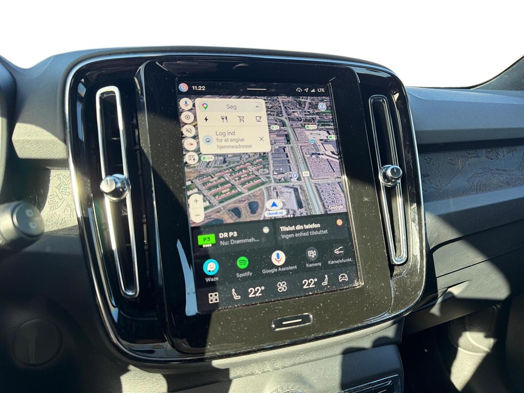 Volvo XC40 Recharge Extended Range Core 252HK 5d Aut. - Image 13