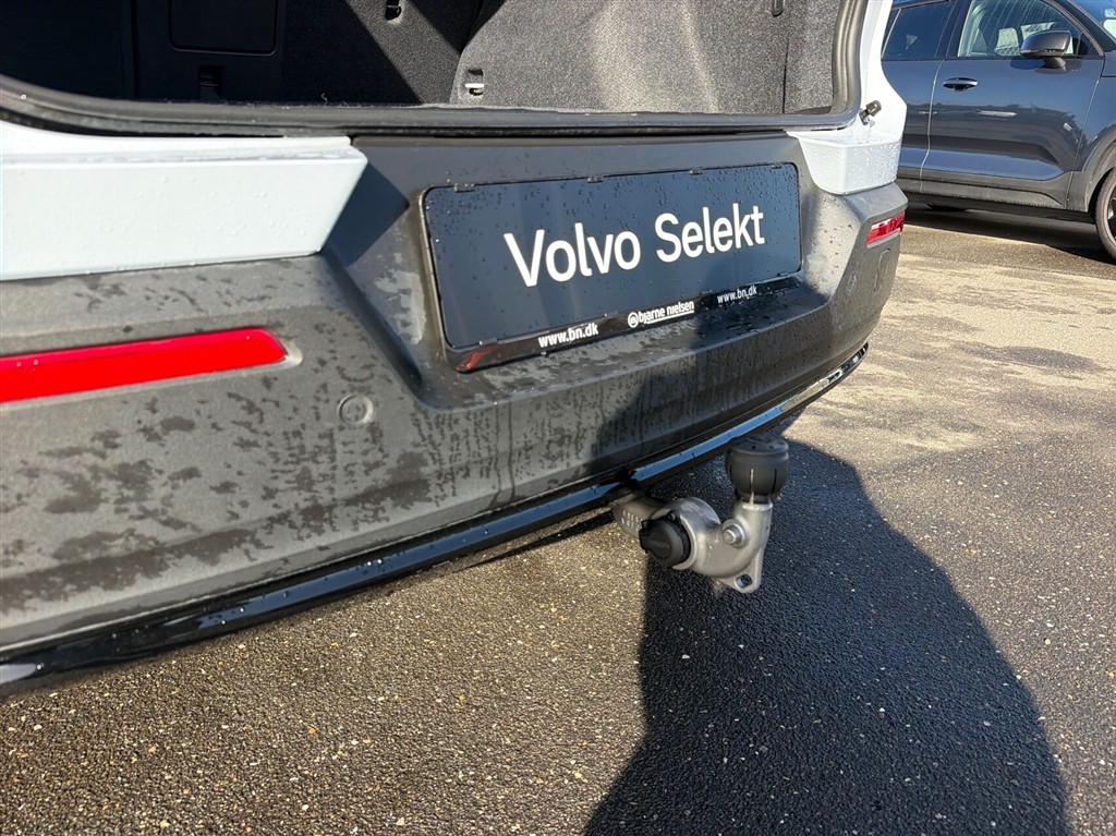 Volvo XC40 Recharge Extended Range Core 252HK 5d Aut. - Image 19