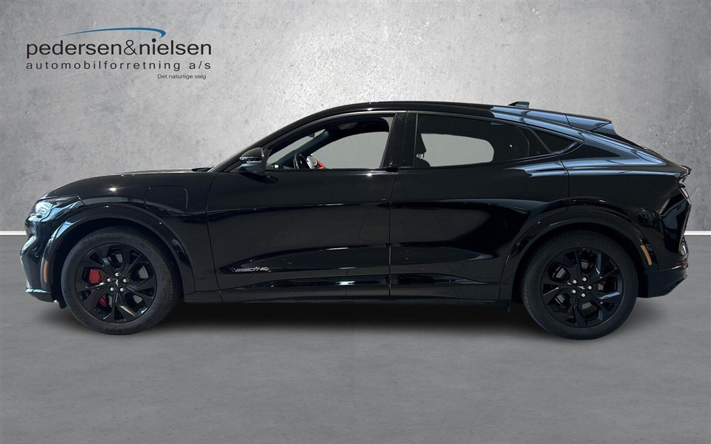 Ford Mustang Mach-E EL SR Premium AWD 269HK 5d Aut. - Image 2