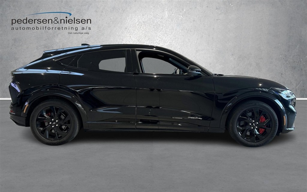 Ford Mustang Mach-E EL SR Premium AWD 269HK 5d Aut. - Image 6