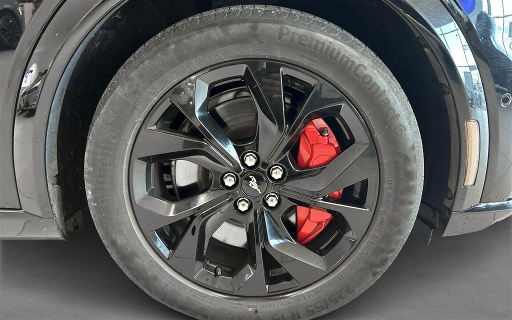 Ford Mustang Mach-E EL SR Premium AWD 269HK 5d Aut. - Image 16