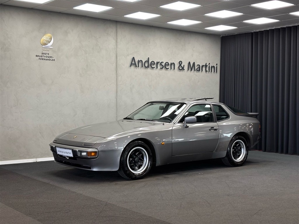 Porsche 944 2,5 163HK 2d