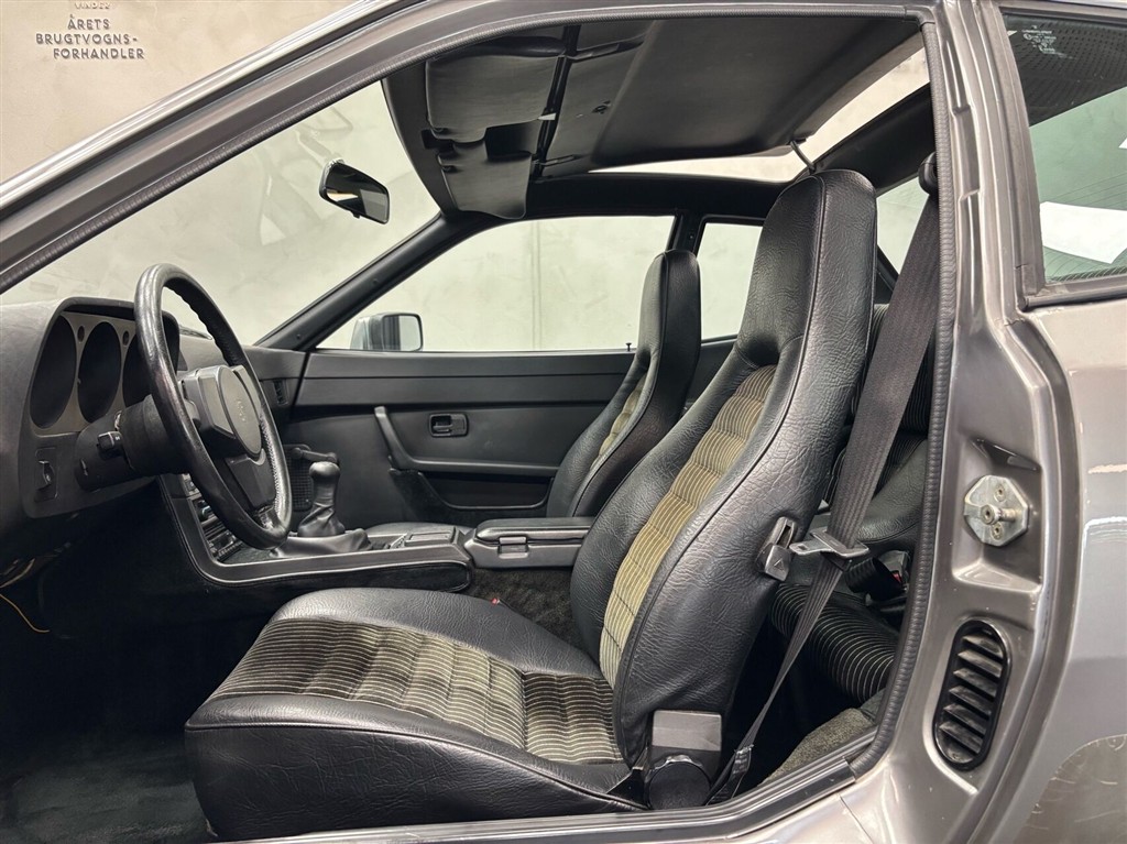 Porsche 944 2,5 163HK 2d - Image 21
