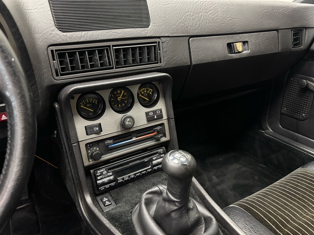 Porsche 944 2,5 163HK 2d - Image 25