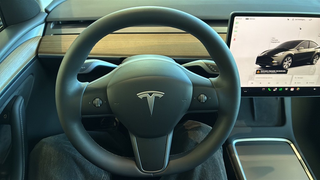 Tesla Model Y EL Long Range AWD 514HK 5d Aut. - Image 11