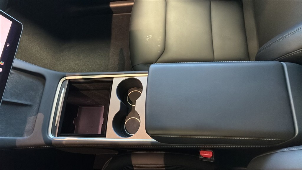 Tesla Model Y EL Long Range AWD 514HK 5d Aut. - Image 18