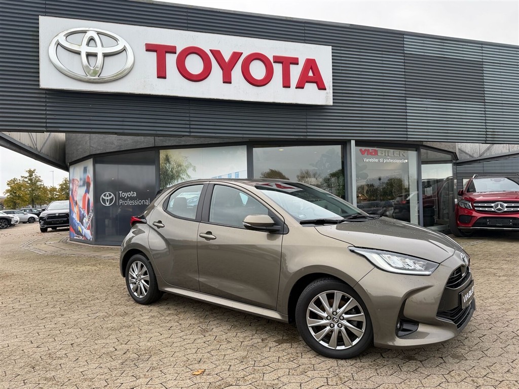 Toyota Yaris 1,5 Hybrid Active Technology 116HK 5d Trinl. Gear - Image 5