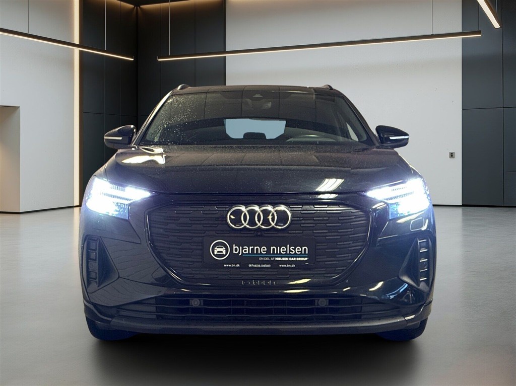 Audi Q4 40 E-tron Attitude 204HK 5d Aut. - Image 2
