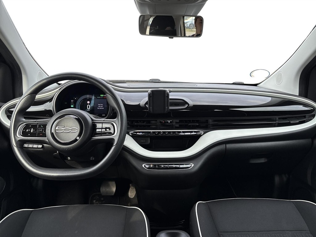 Fiat 500e EL Action 95HK 3d Aut. - Image 6