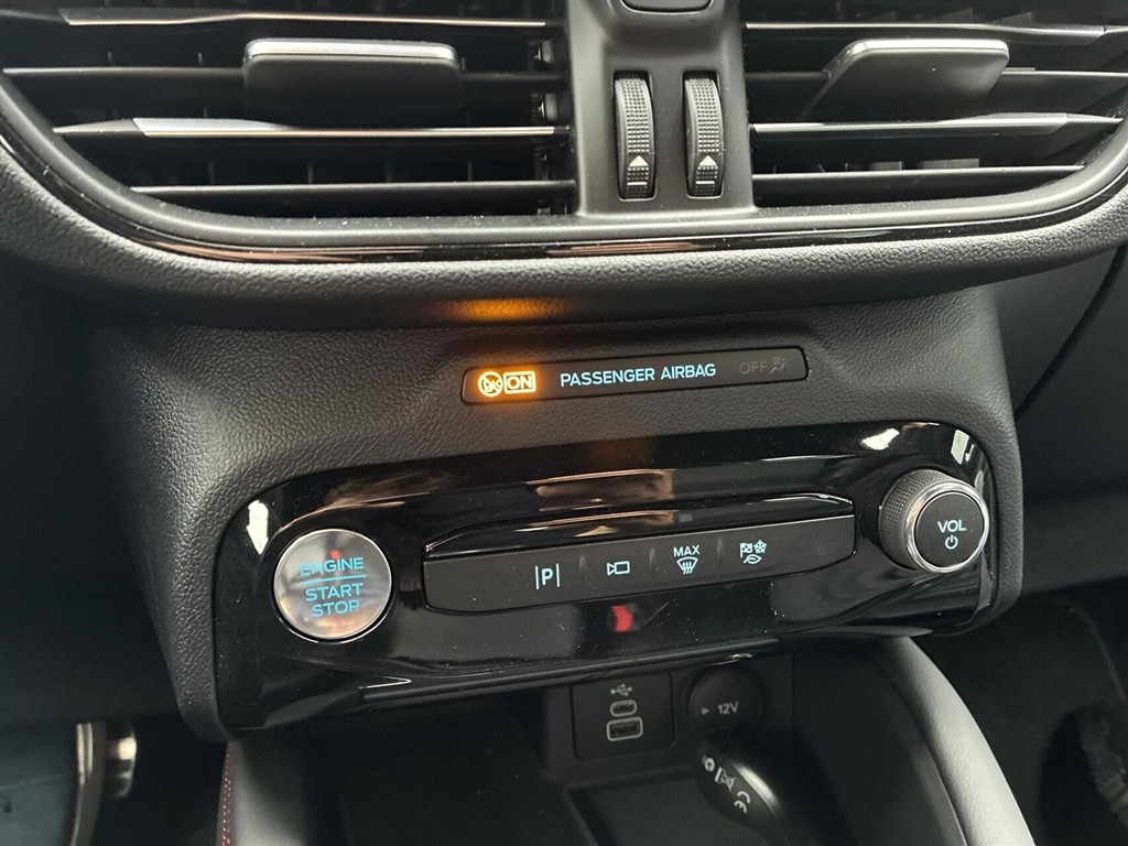 Ford Kuga 2,5 Plugin-hybrid ST-Line X CVT 243HK 5d Aut. - Image 16