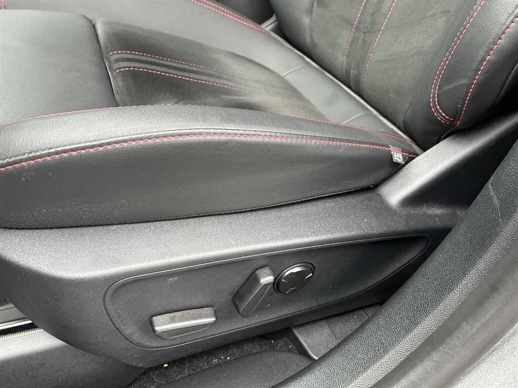 Ford Kuga 2,5 Plugin-hybrid ST-Line X CVT 243HK 5d Aut. - Image 18