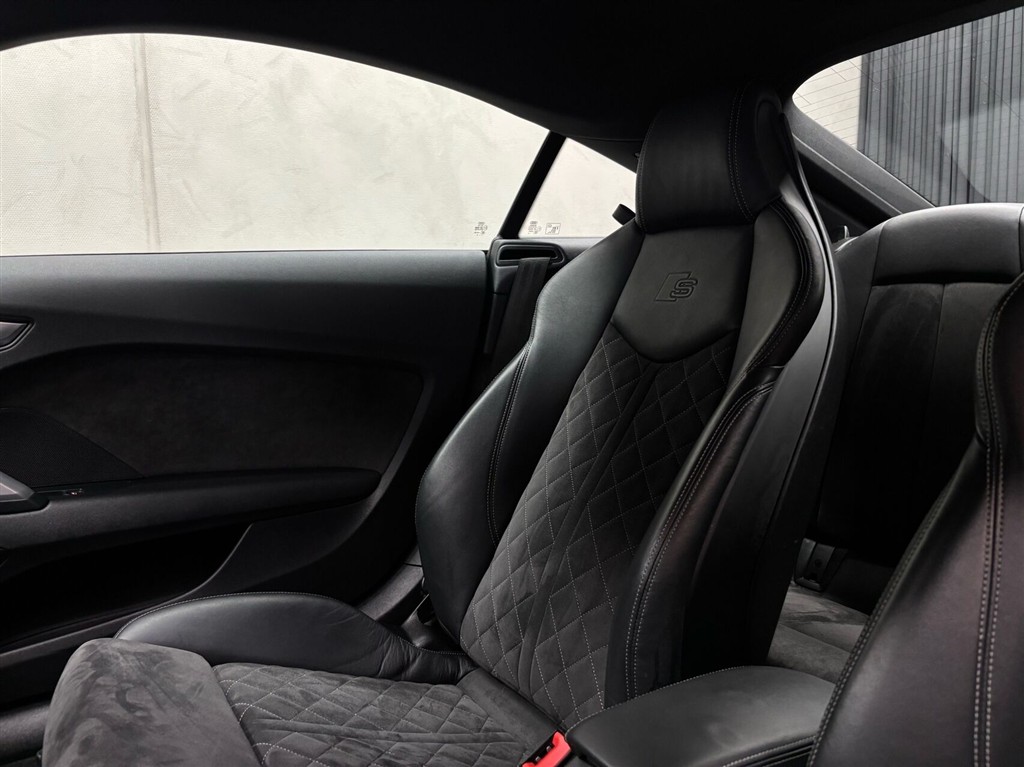 Audi TT 2,0 40 TFSI S Line Edition S Tronic 197HK 2d 7g Aut. - Image 37