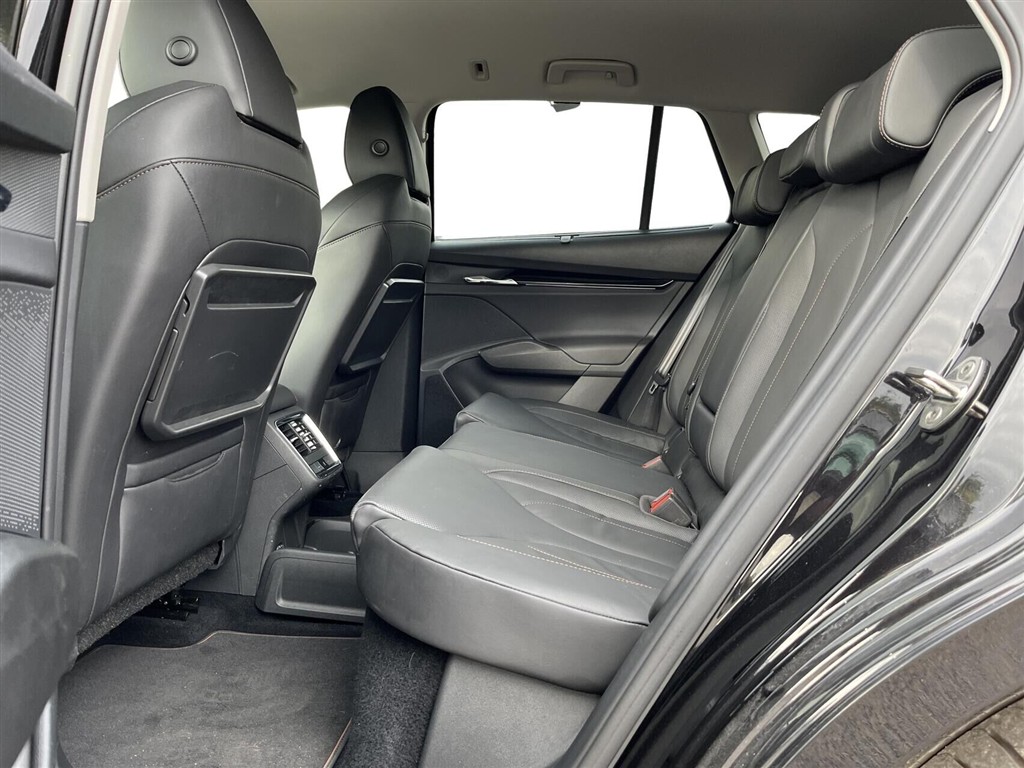 Skoda Enyaq 80 iV Selection Suite 204HK 5d Aut. - Image 5