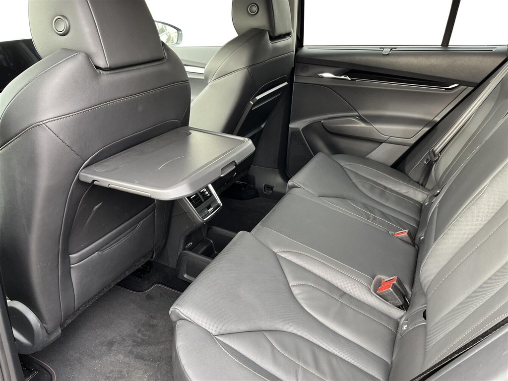 Skoda Enyaq 80 iV Selection Suite 204HK 5d Aut. - Image 18