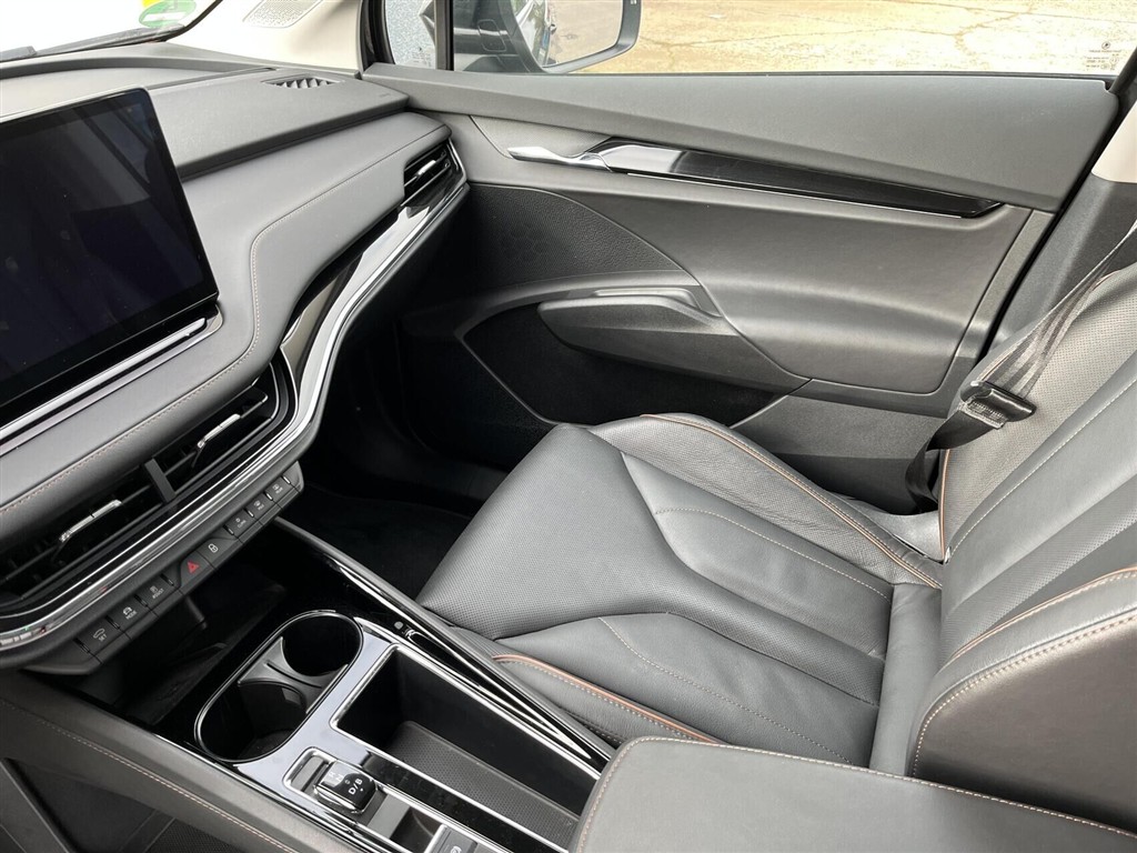 Skoda Enyaq 80 iV Selection Suite 204HK 5d Aut. - Image 19