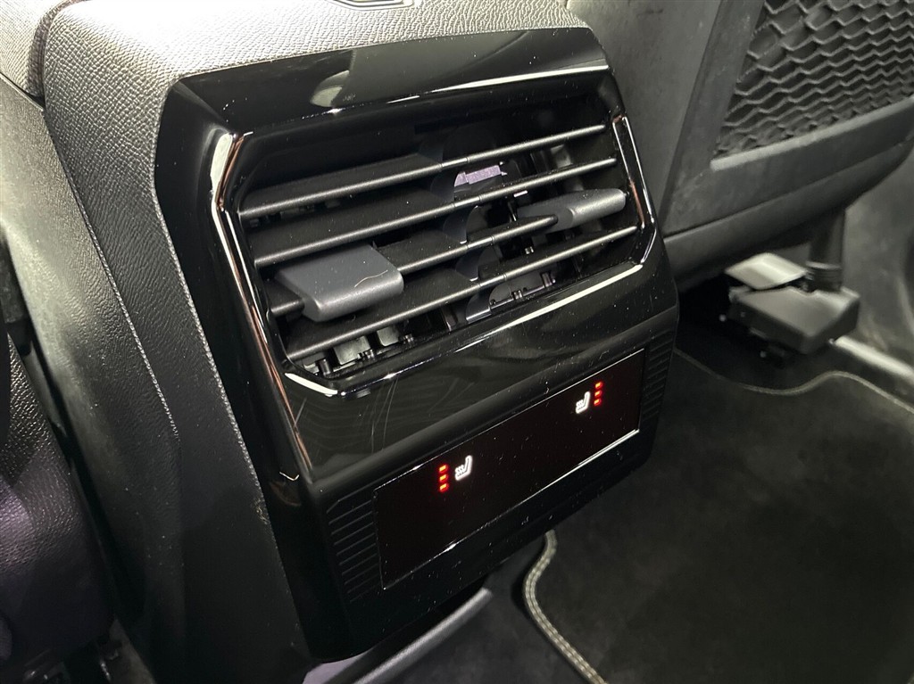 Peugeot e-3008 EL GT Pack 210HK 5d Aut. - Image 19