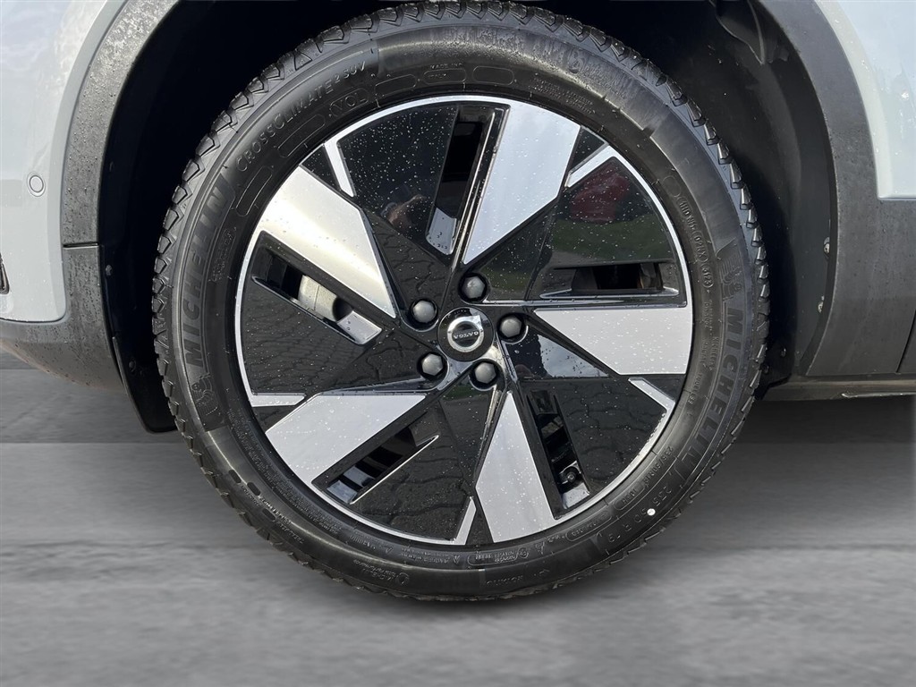 Volvo C40 Recharge Extended Range Ultimate 252HK 5d Aut. - Image 10
