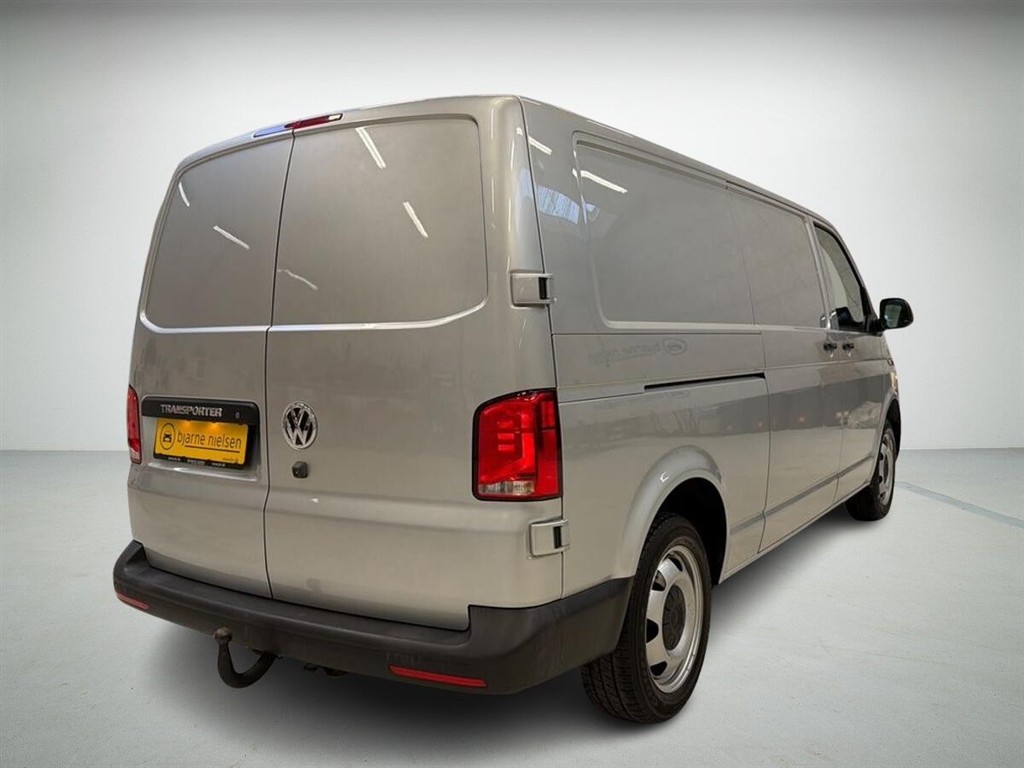 VW Transporter Lang 2,0 TDI BMT DSG 204HK Van 7g Aut. - Image 2
