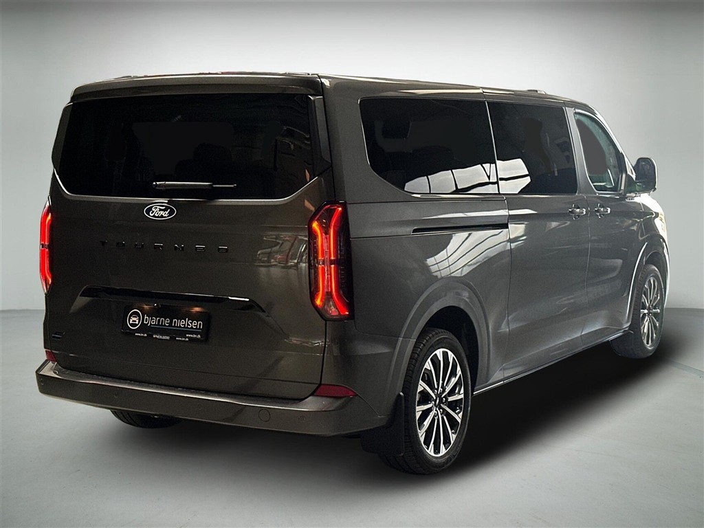 Ford E-Tourneo Custom 340 L2H1 EL Titanium X 218HK Aut. - Image 10