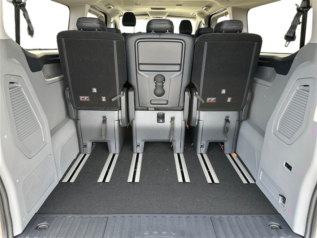 Ford E-Tourneo Custom 340 L2H1 EL Titanium X 218HK Aut. - Image 19