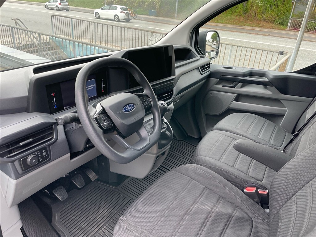 Ford Transit Custom 300 L1H1 2,0 EcoBlue Trend 136HK Van 6g - Image 6