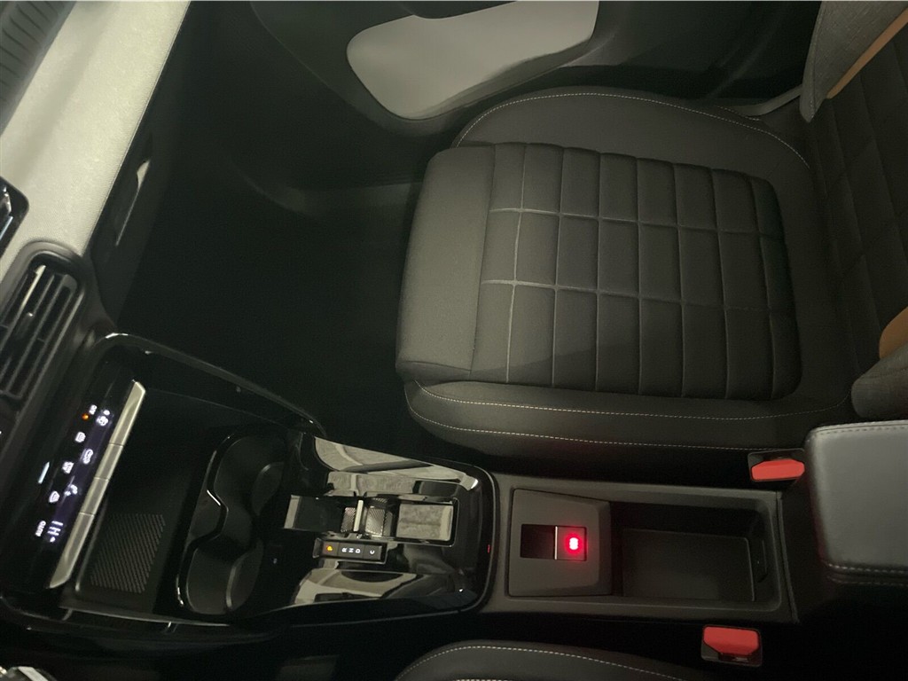Citroën e-C3 Aircross EL Plus 113HK 5d Aut. - Image 25