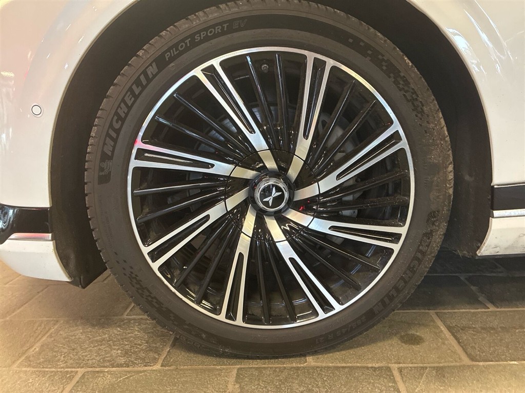 Xpeng G9 EL Performance AWD 551HK 5d Aut. - Image 9