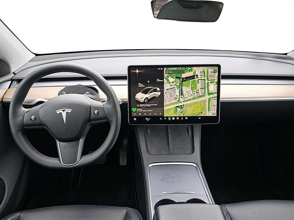 Tesla Model Y EL RWD 299HK 5d Aut. - Image 6