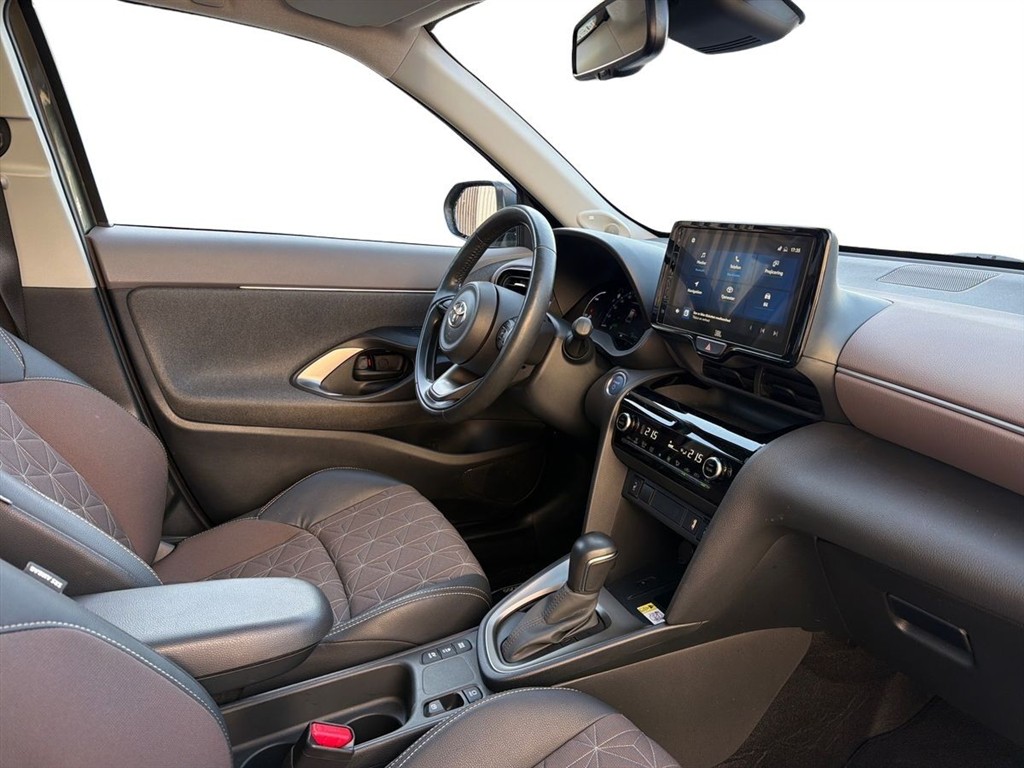 Toyota Yaris Cross 1,5 Hybrid Elegant 116HK 5d Trinl. Gear - Image 15
