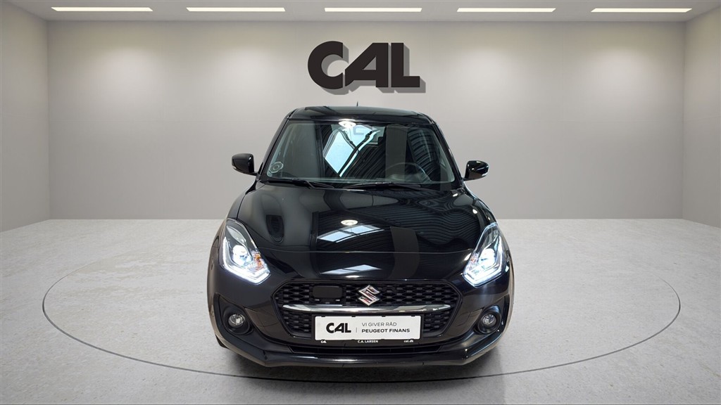 Suzuki Swift 1,2 Dualjet Mild hybrid Exclusive AEB CVT 83HK 5d Trinl. Gear - Image 4