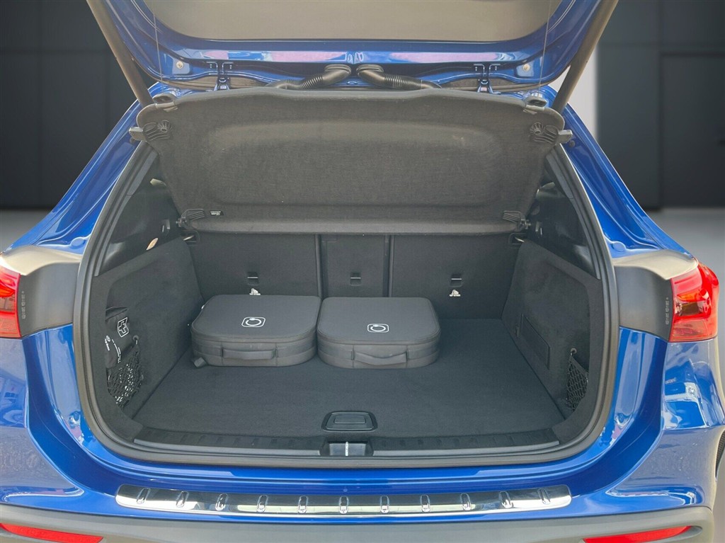 Mercedes-Benz EQA 250+ EL AMG Line 190HK 5d Aut. - Image 7