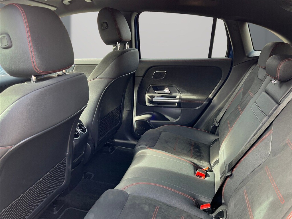 Mercedes-Benz EQA 250+ EL AMG Line 190HK 5d Aut. - Image 10