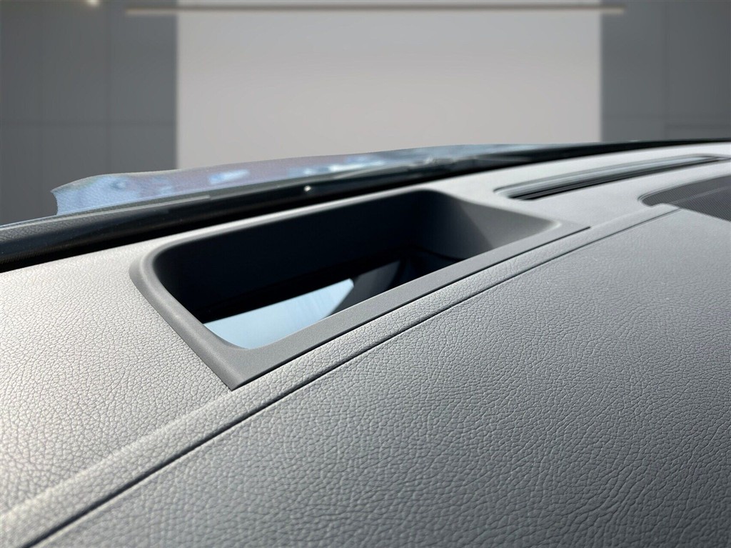 Mercedes-Benz EQA 250+ EL AMG Line 190HK 5d Aut. - Image 18