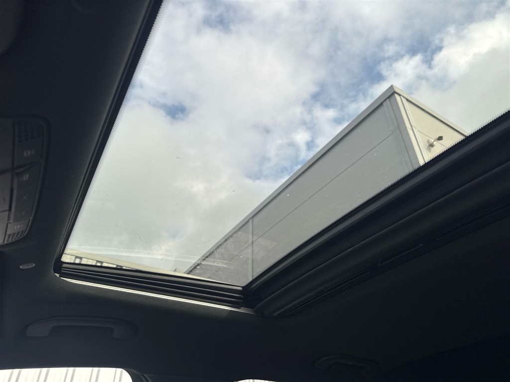 Mercedes-Benz EQC 400 EL 4Matic 408HK 5d Aut. - Image 13