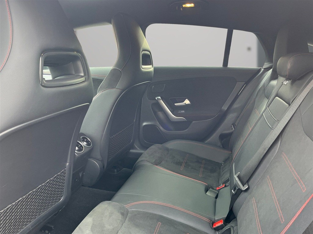 Mercedes-Benz CLA250 e Shooting Brake 1,3 Plugin-hybrid AMG Line 8G-DCT 218HK Stc 8g Aut. - Image 11