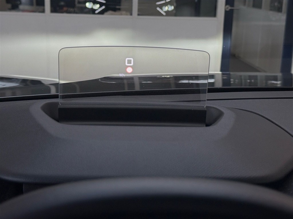 Citroën e-C4 EL C-Series 136HK 5d Aut. - Image 21