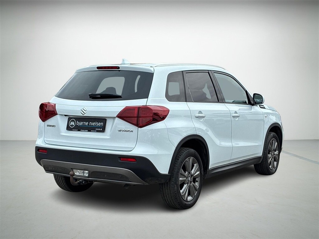 Suzuki Vitara 1,0 Boosterjet Active Cut 112HK 5d - Image 2