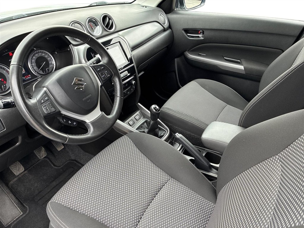 Suzuki Vitara 1,0 Boosterjet Active Cut 112HK 5d - Image 4