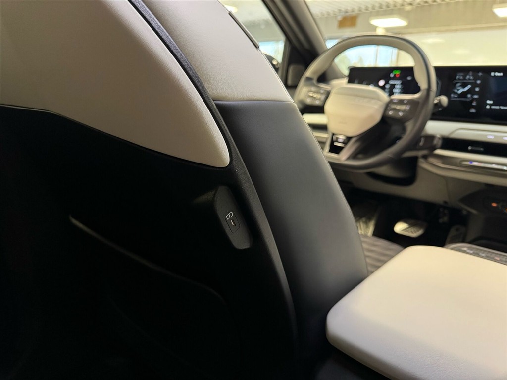 Kia EV4 Long Range GT-Line 204HK 5d Aut. - Image 14