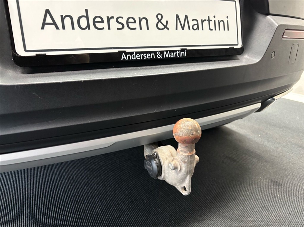Volvo XC40 2,0 D4 Inscription AWD 190HK 5d 8g Aut. - Image 9